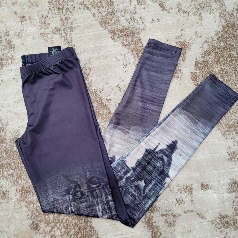 🍒 2/$22 Tripp Leggings